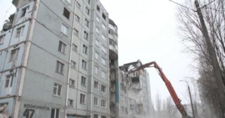 Демонтаж многоэтажного дома Боровичи, цена от 3685 руб.