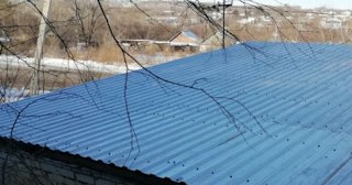 Демонтаж поликарбоната с крыши в Боровичах - услуги по доступной цене от 623 рублей