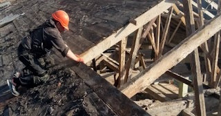 Профессиональный демонтаж стропильной системы от Сварной-Брв в Боровичах от 571 рублей.
