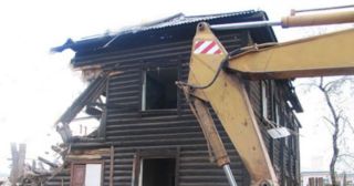 Демонтаж 2 этажного дома Боровичи, цена от 2647 руб.