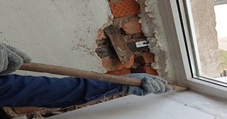 Демонтаж оконных откосов по выгодной цене от 519 руб. в Боровичах - Сварной-Брв